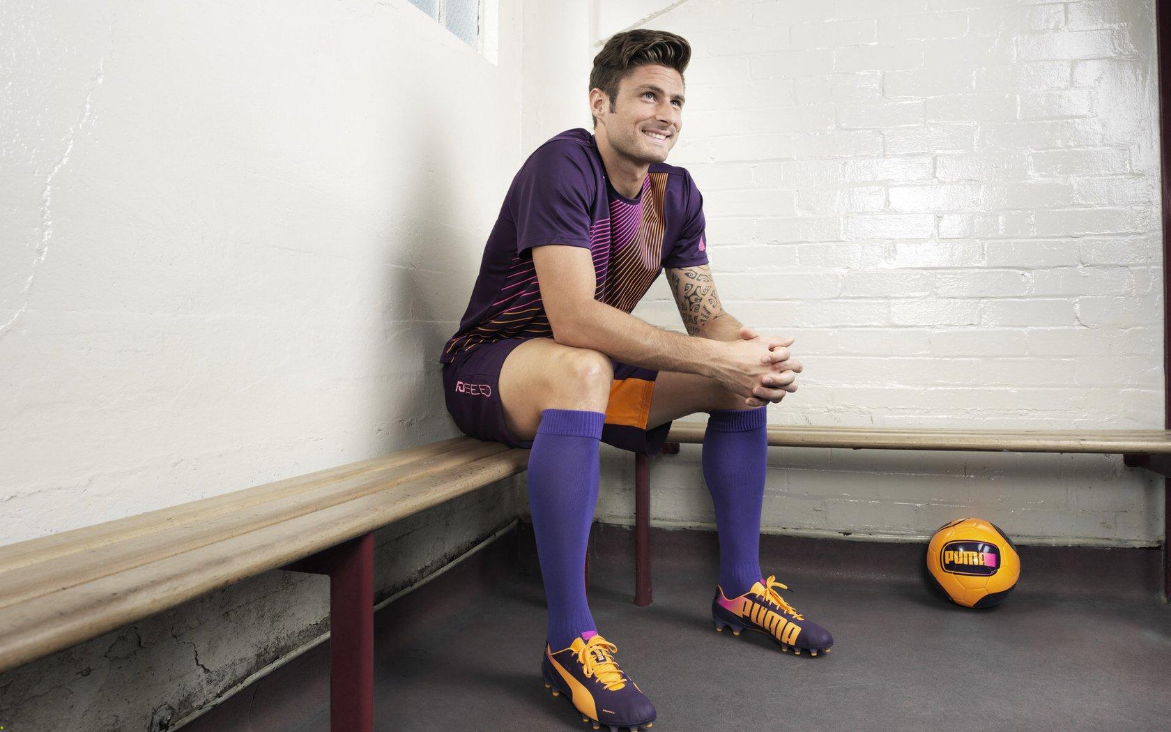 姆巴佩梅开二度助巴黎圣日耳曼逆转取胜 法甲争冠悬念再起