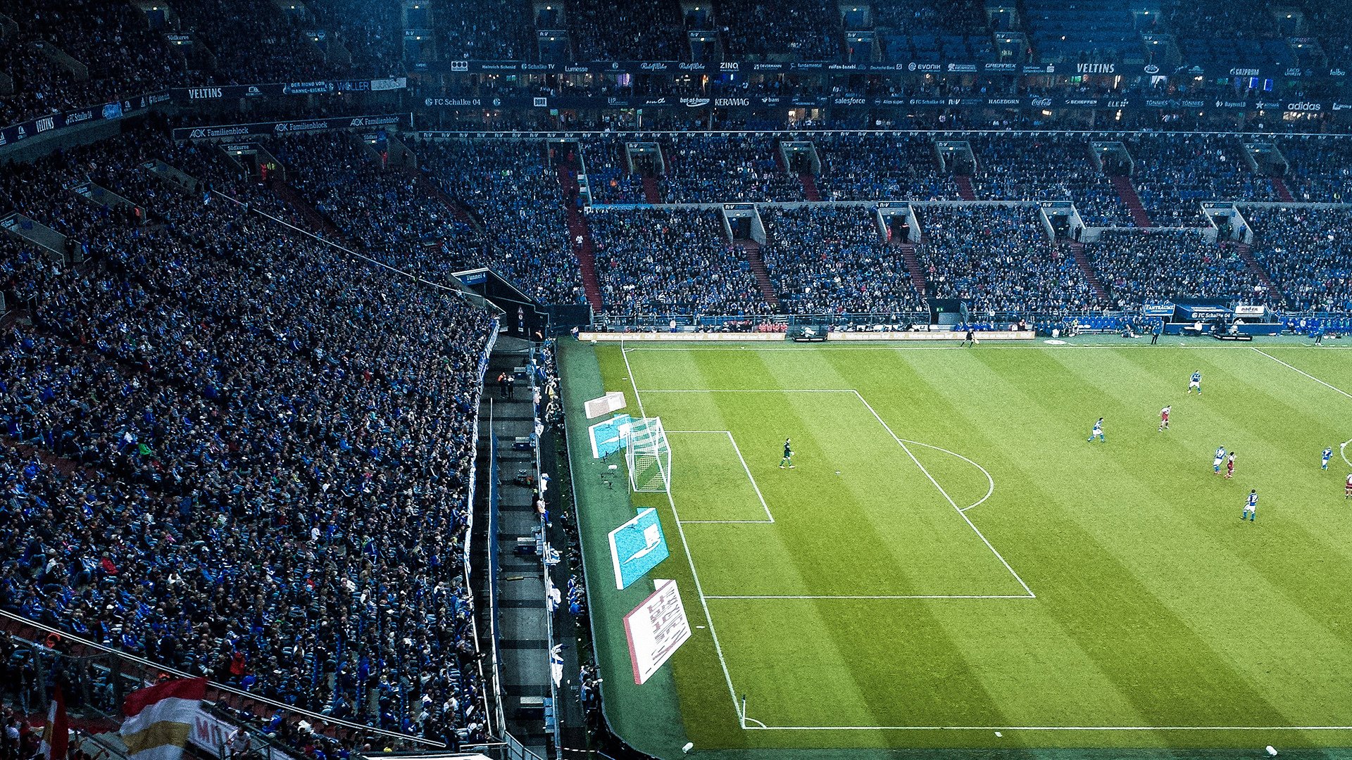 阿尔卡拉斯横扫对手晋级美网八强 新生代巨星展现王者风范