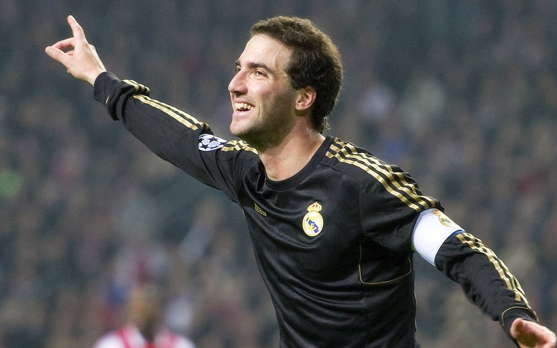 全明星赛星光璀璨 东西部对决引爆篮球盛宴