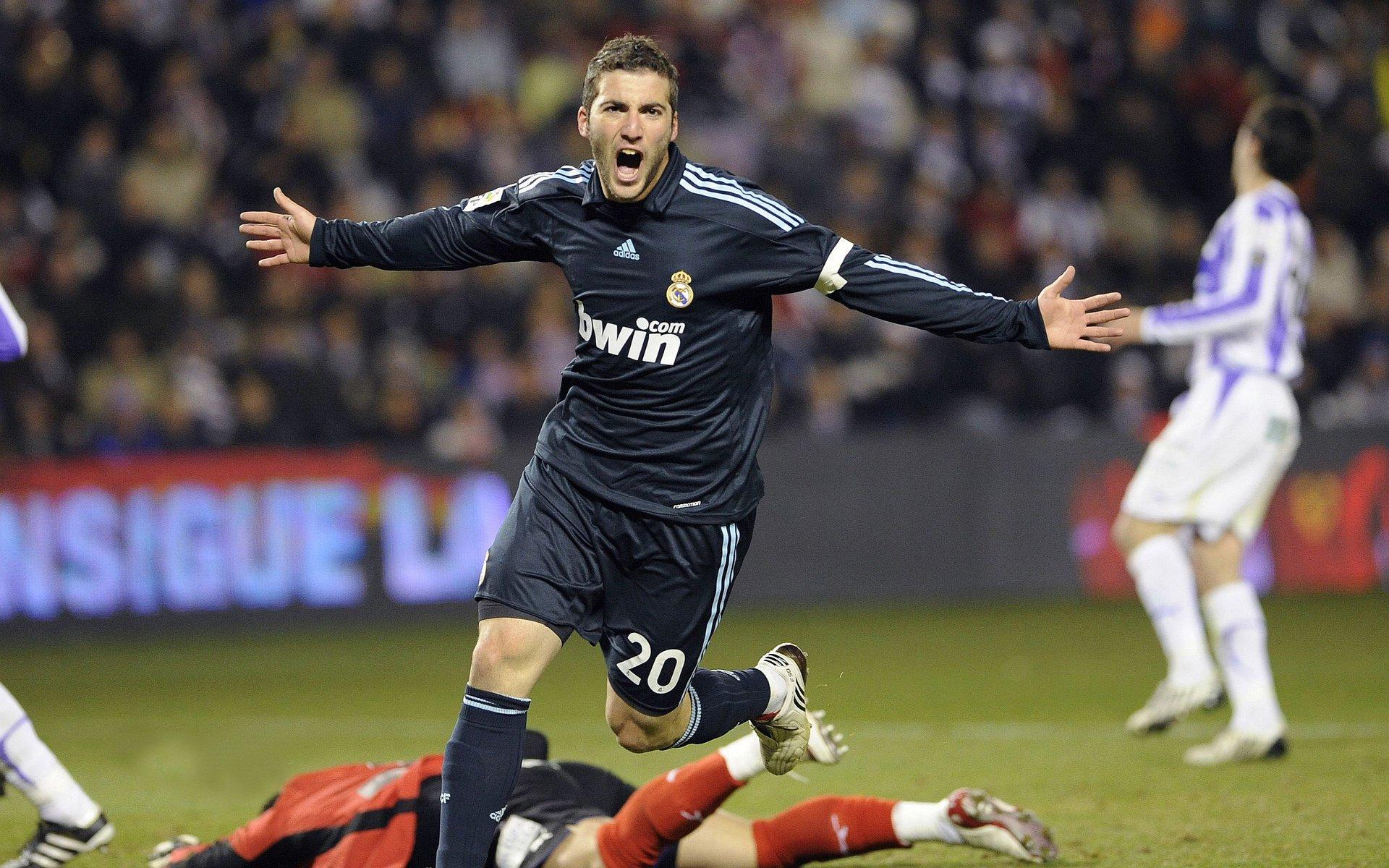 罗马诺独家，里昂加入塔雷米争夺战，奥林匹亚科斯同步展开深度谈判